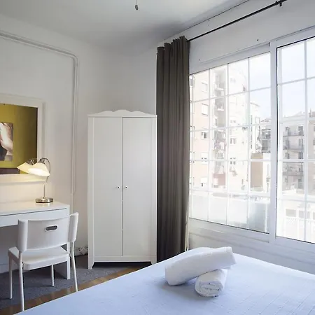 Daire Glorys Apartment Barselona
