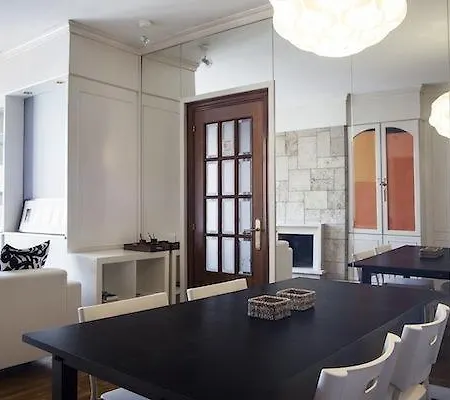 Daire Glorys Apartment Barselona
